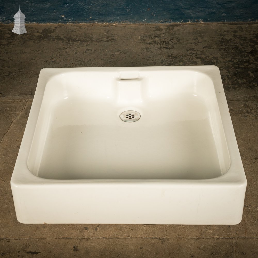 Doulton Shower Tray, with Wier Overflow