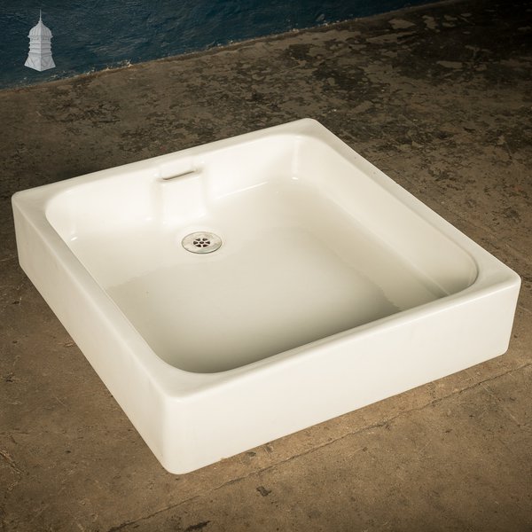 Doulton Shower Tray, with Wier Overflow