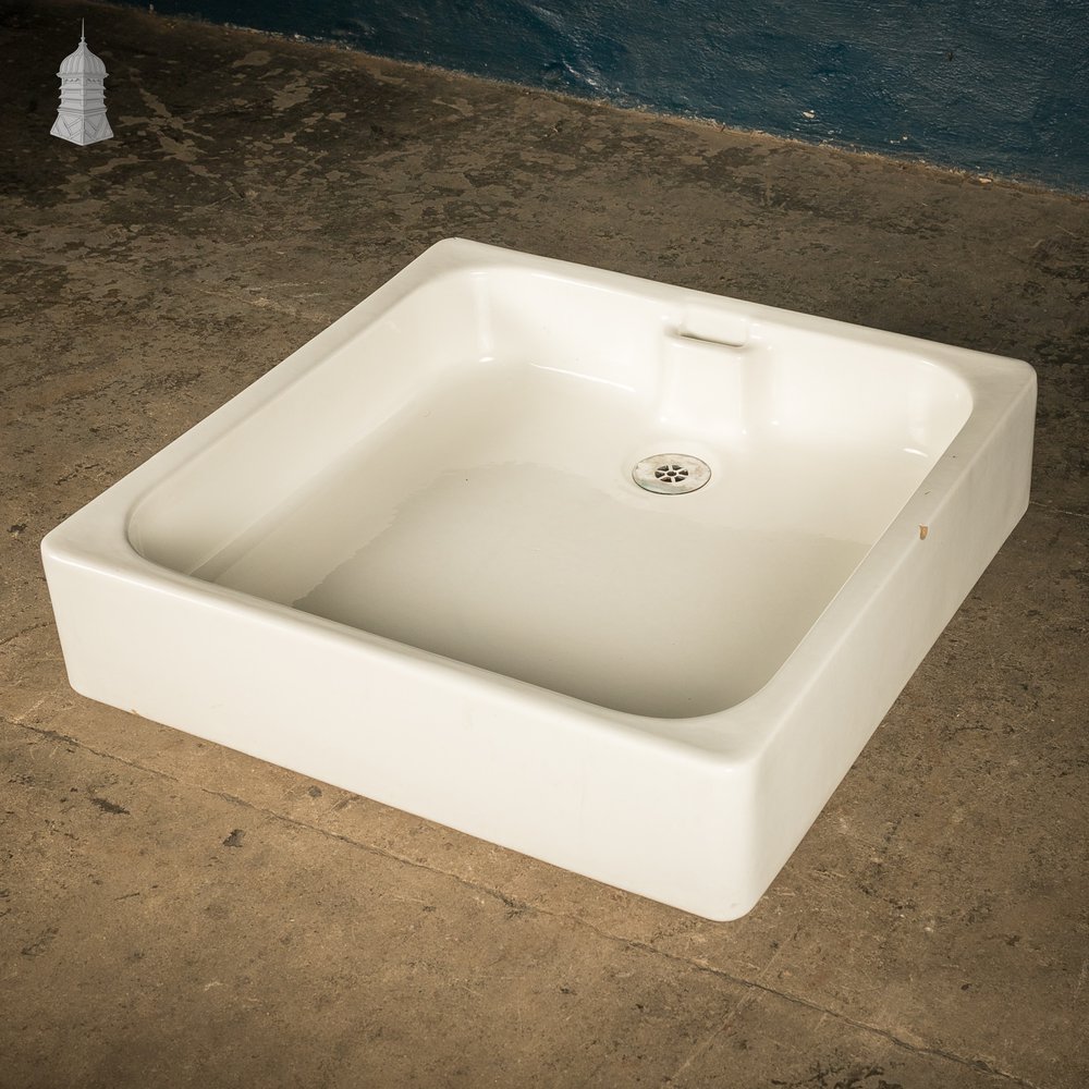 Doulton Shower Tray, with Wier Overflow