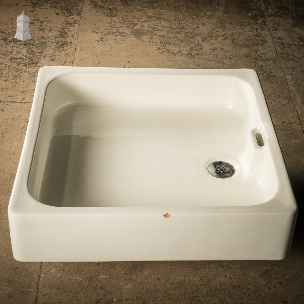 Doulton Shower Tray, with Wier Overflow