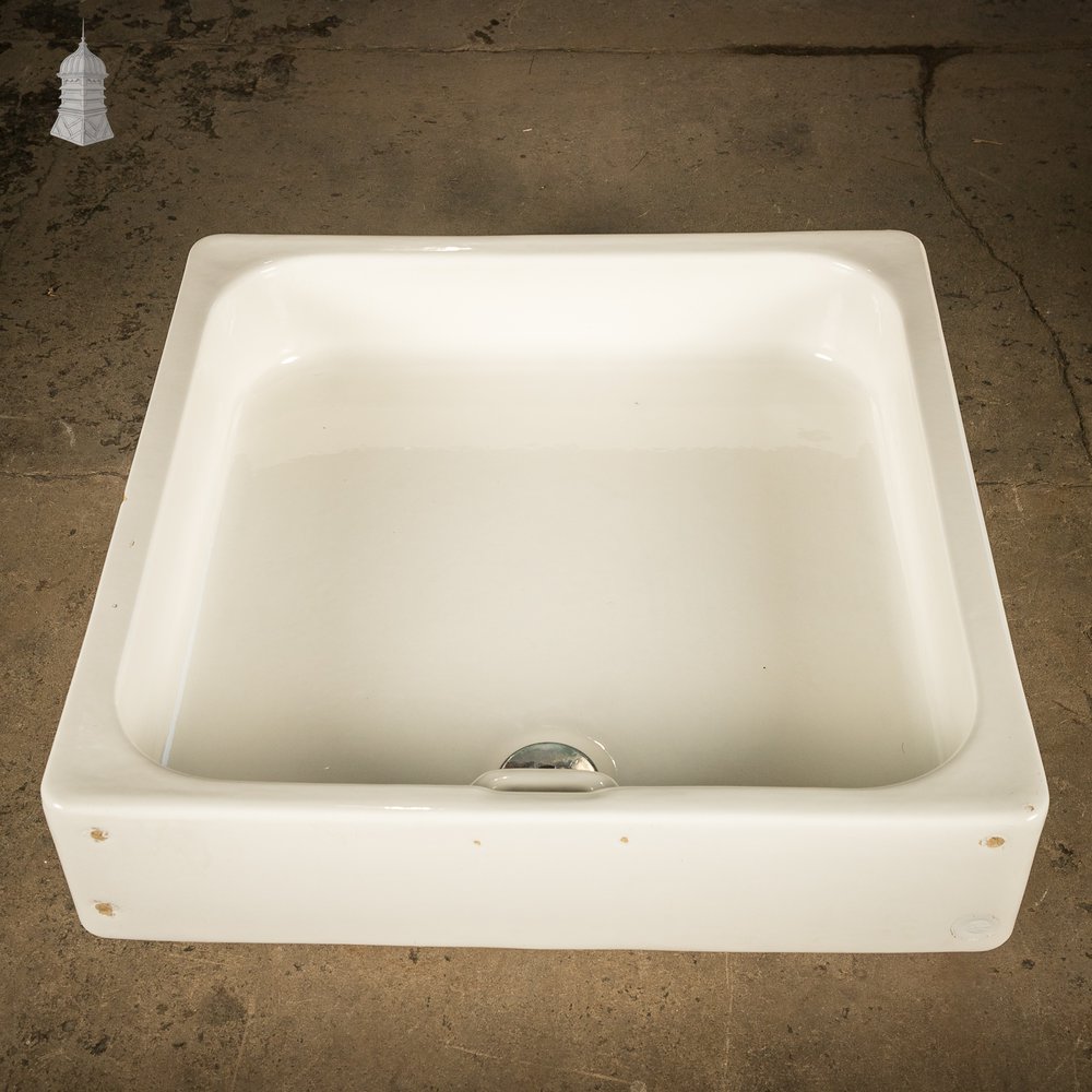 Doulton Shower Tray, with Wier Overflow