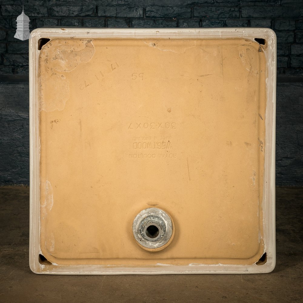 Doulton Shower Tray, with Wier Overflow