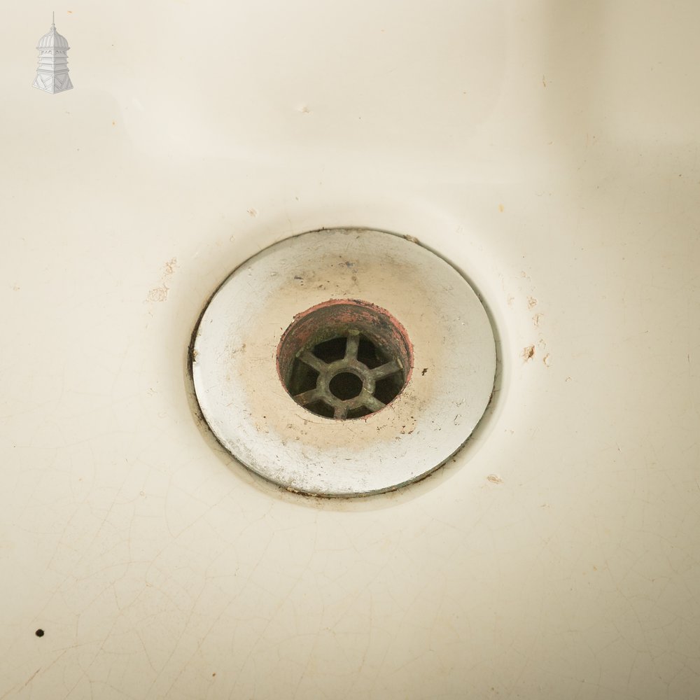 Belfast Scullery Sink with Integral Weir Overflow
