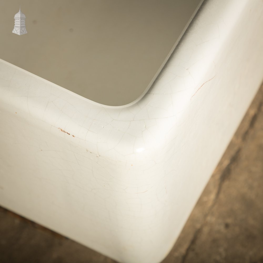 Belfast Scullery Sink with Integral Weir Overflow