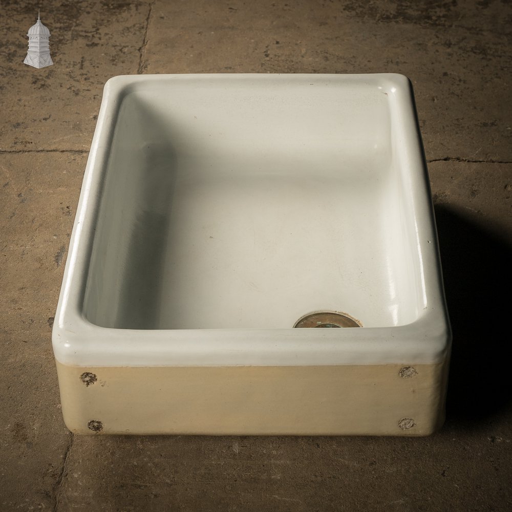 Shallow Trough Sink, Cane and White