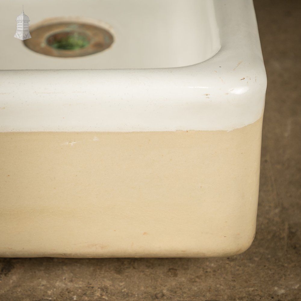 Shallow Trough Sink, Cane and White