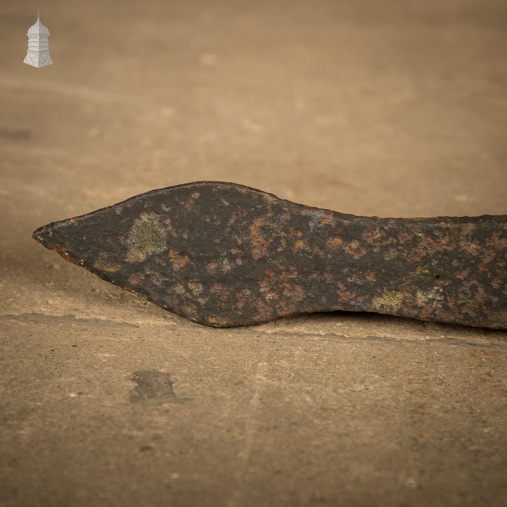 Double Arrowhead Wall Tie Plate, Wrought Iron