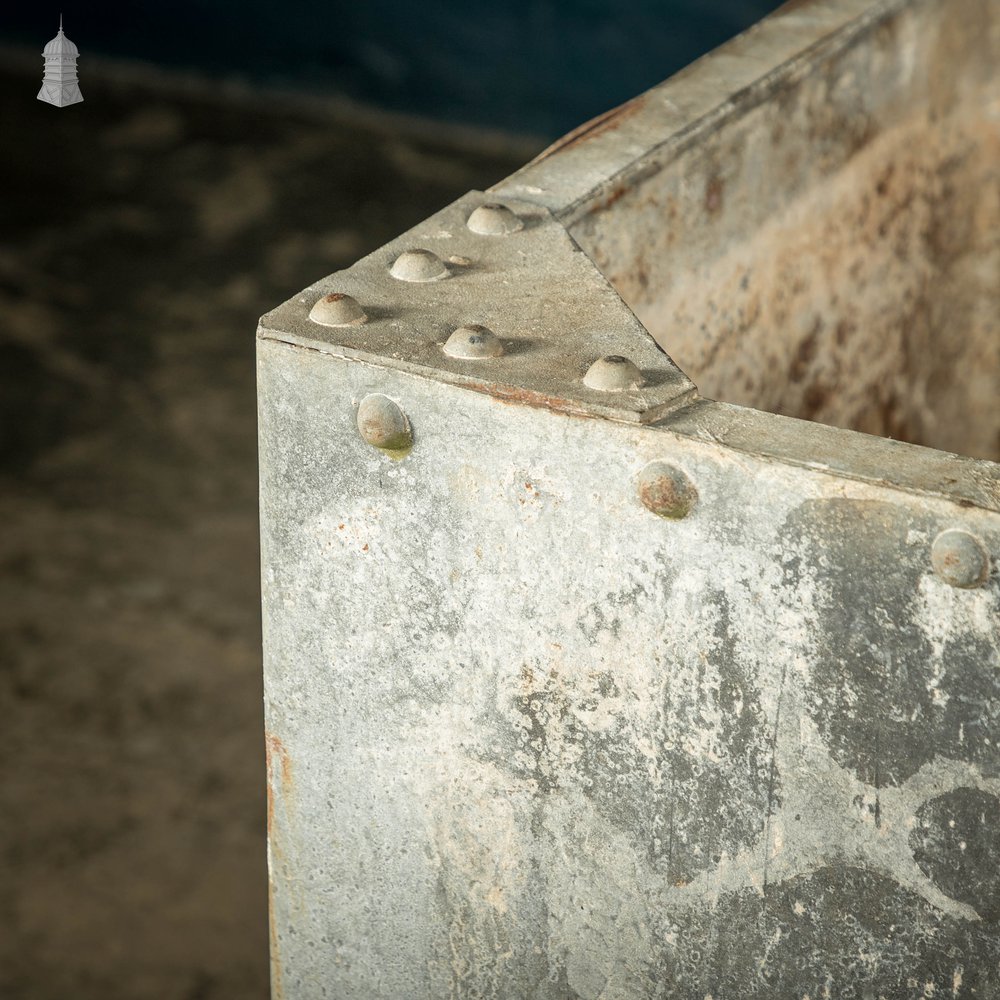 Galvanised Steel Tank with Rivets