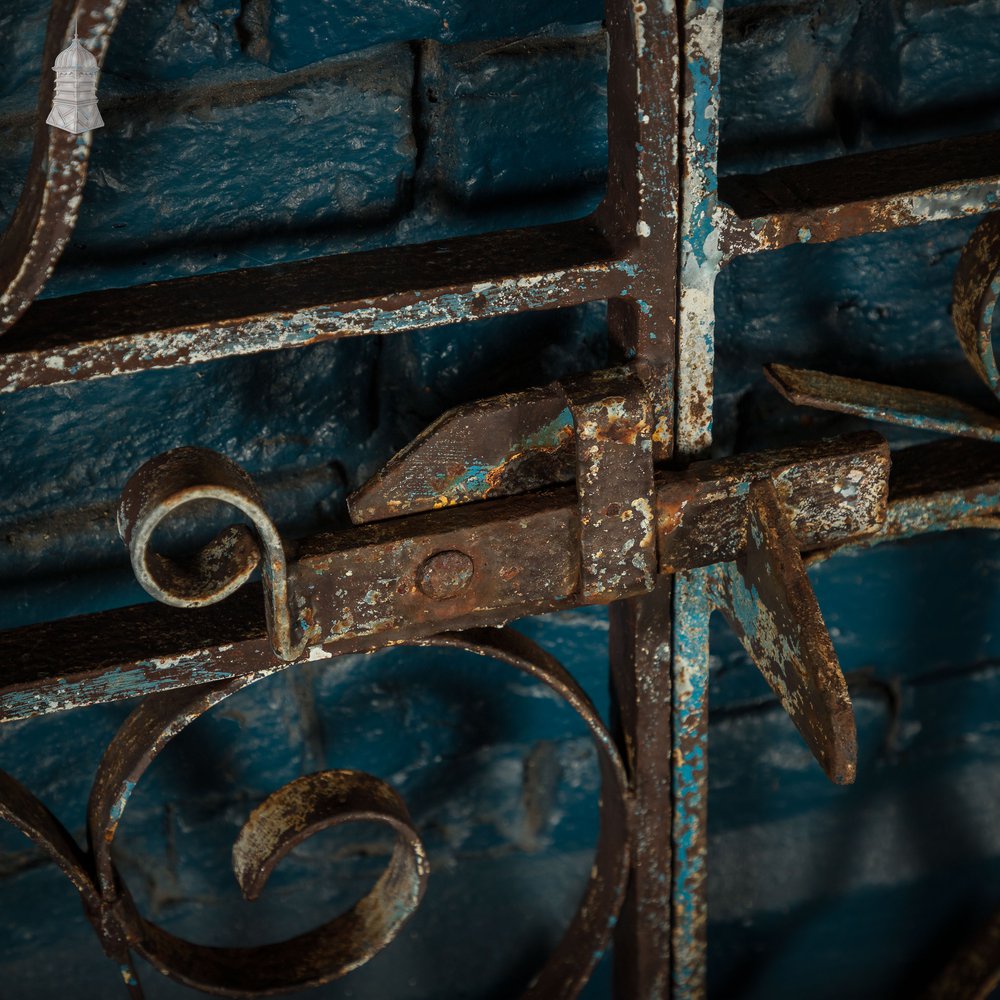 Driveway Gates, Iron Scroll Design