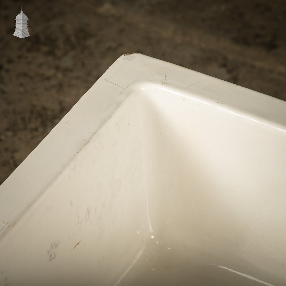 Butler Sink, Hardwood Rail, Weir Overflow.