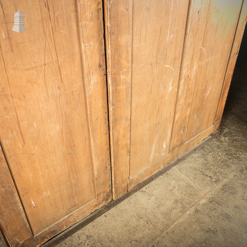 Compactum Gentlemans Wardrobe, Victorian Mottled Mahogany