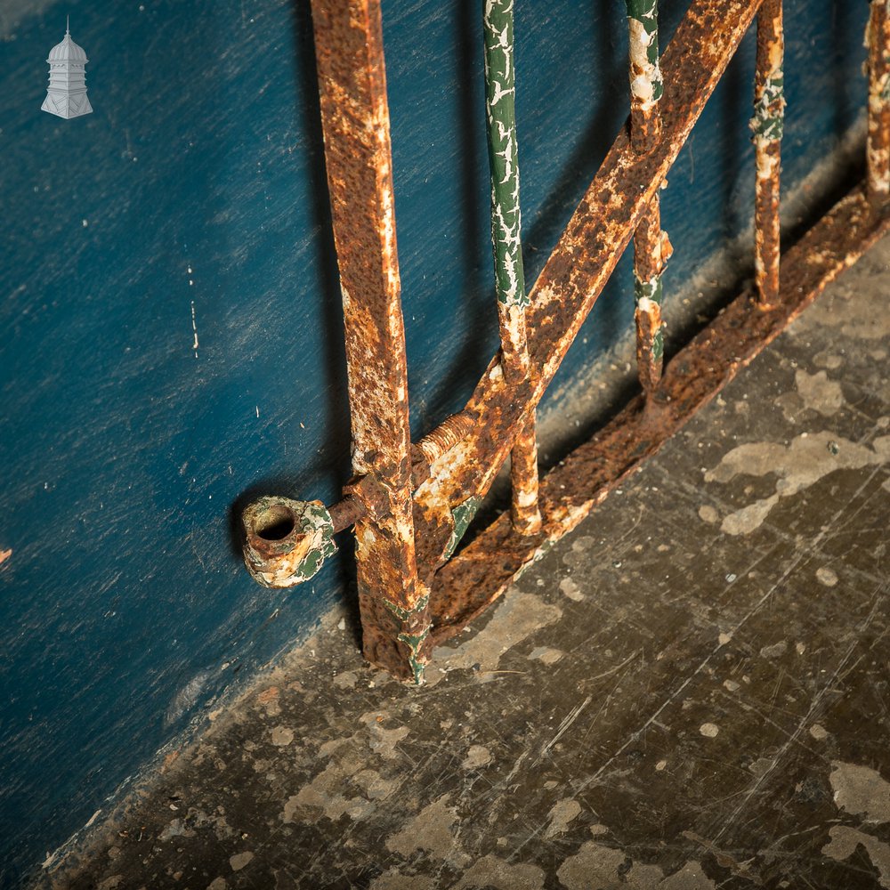 Driveway Gates, Hoop Top, 19th C