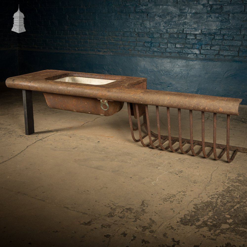 Trough and Hay Rack Stable Fitting by Musgraves