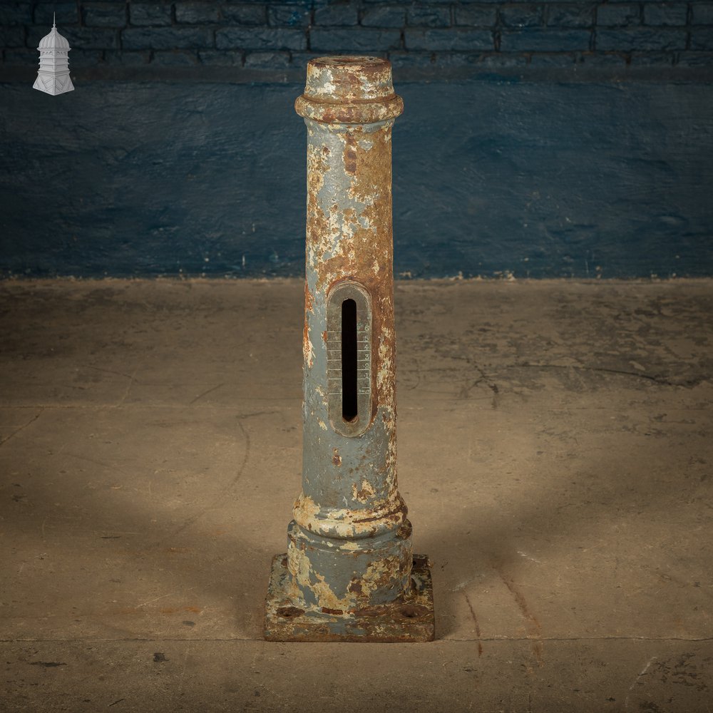 Level Gauge Bollard, by Glenfield & Kennedy Kilmarnock