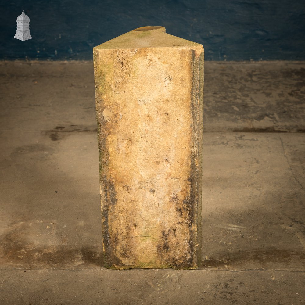 Wave-scroll Coping Bricks, Buff - A Run of 19.5M