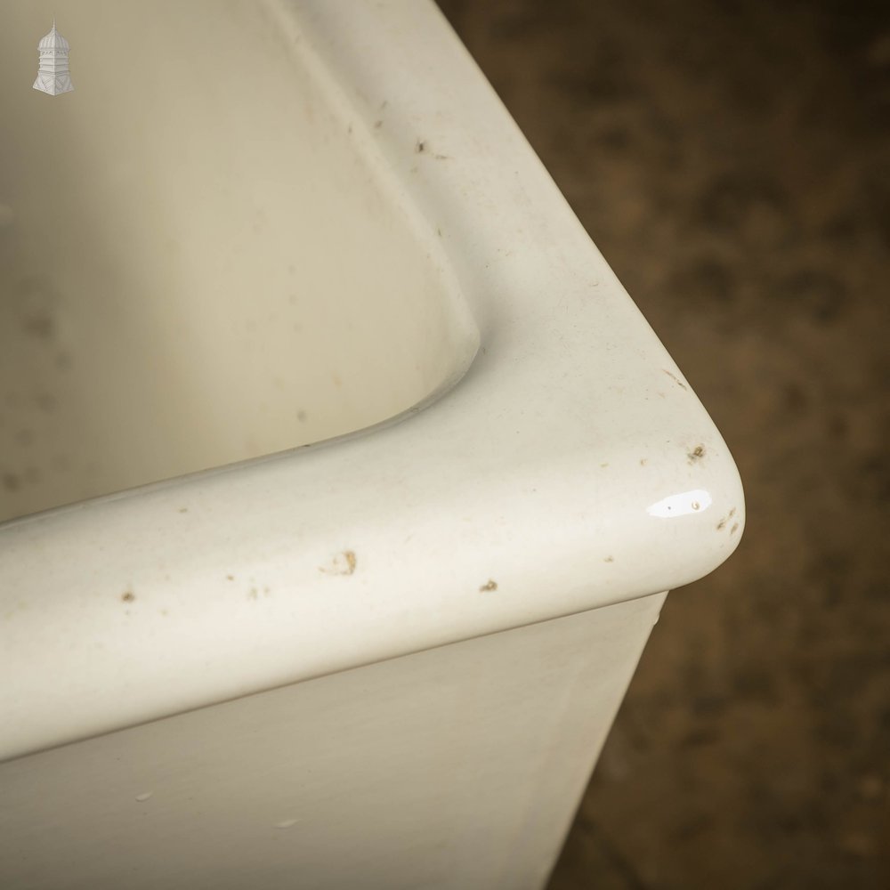 Butler Laundry Sinks, Pair of Belfast Utility Sinks Joined with Sink top Mangle Clamp Plate