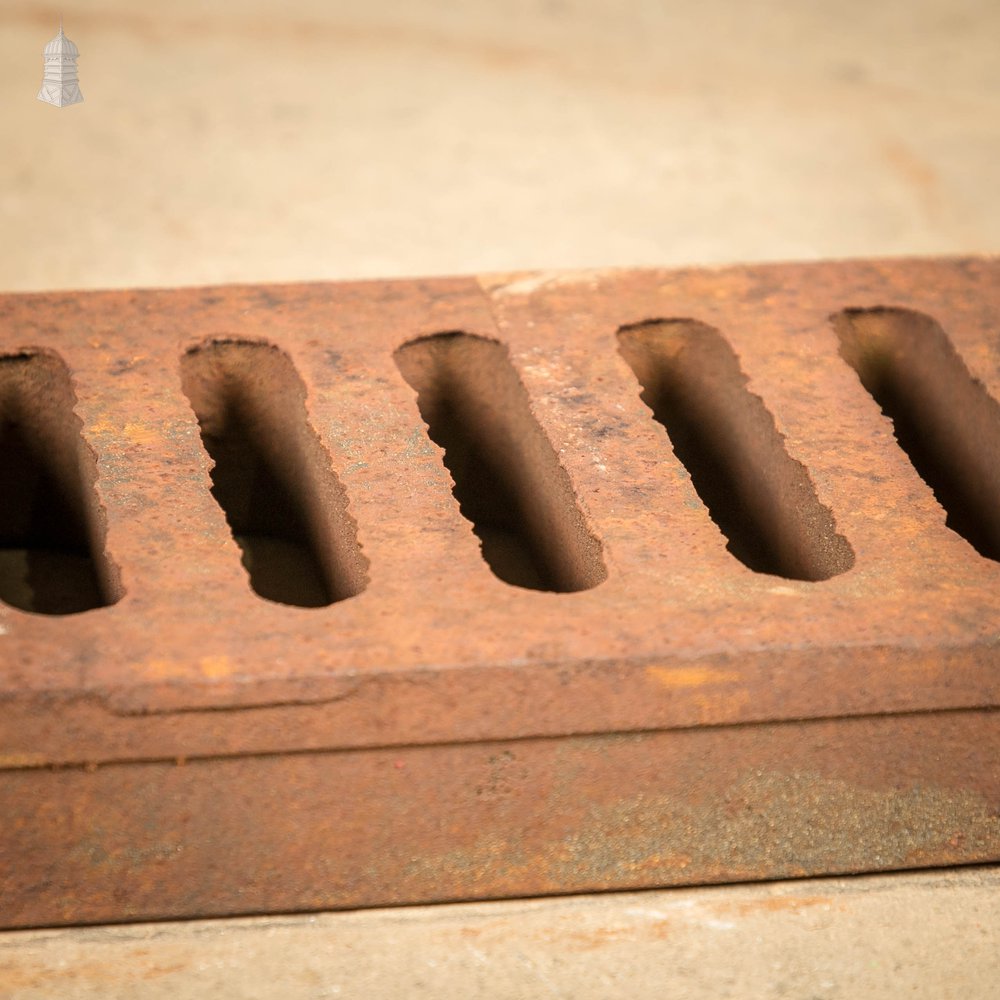 Gulley Gutter Grids, Cast Iron, Batch of 6 – Run of 4 Linear Metres