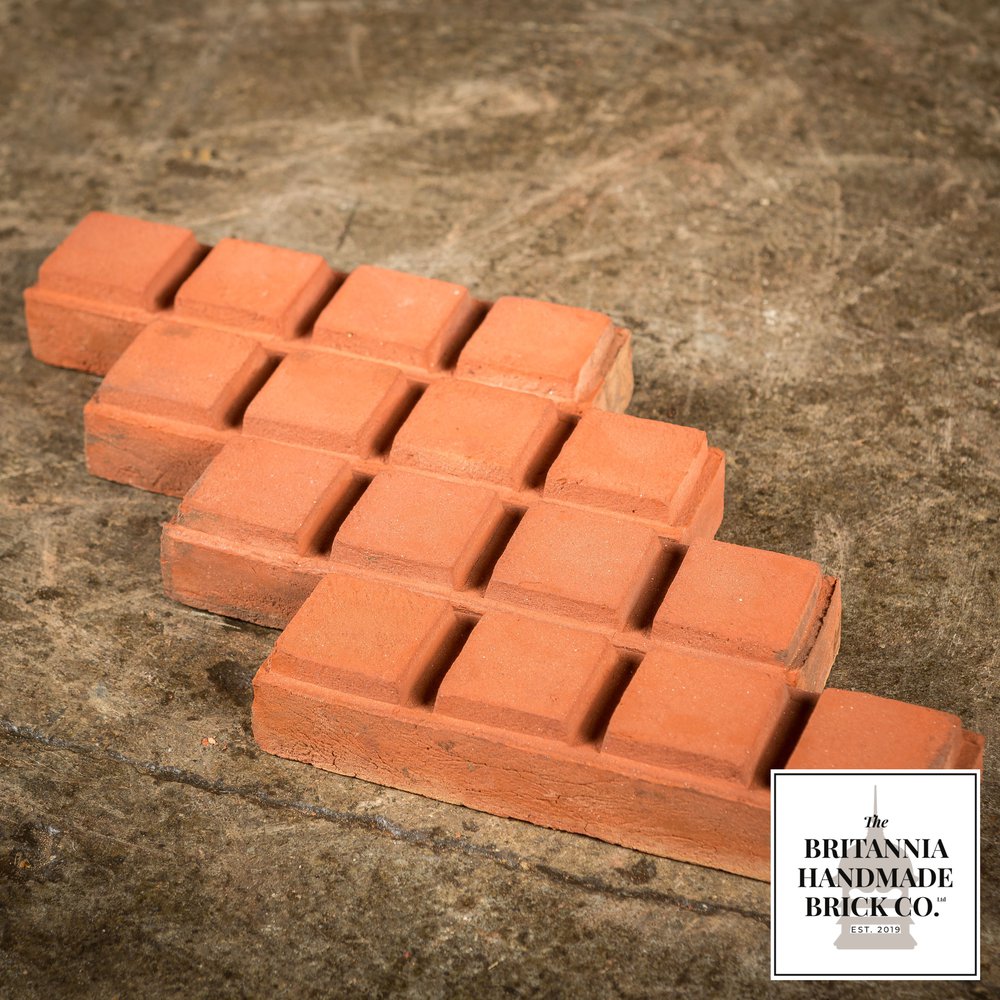 Britannia Red Brick Special Dentil Moulding Slip - BSB02